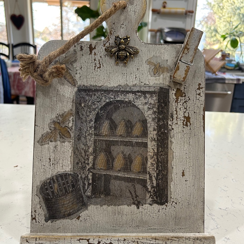 Rustic Decorative Recipe Board with Bee Design